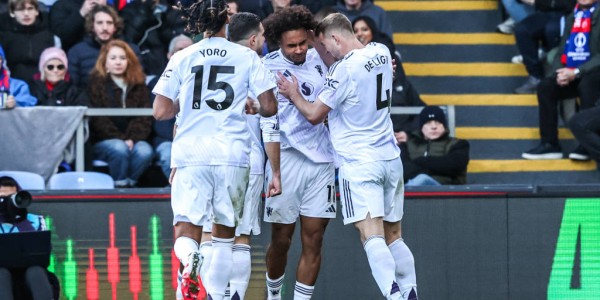 曼联如何签下亚当·沃顿：一个计划的详细解读