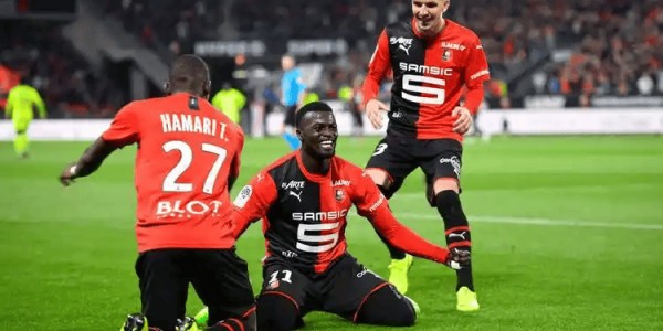 法甲冲四焦点！里昂5连胜遇防线危机，布雷斯特偷袭能否得手？