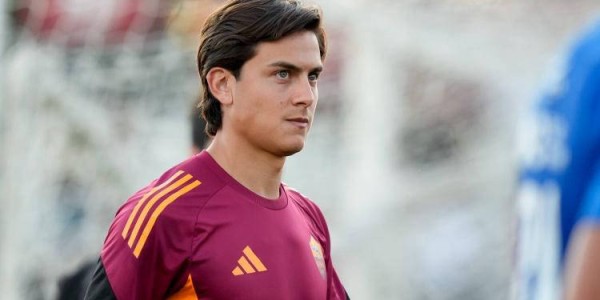 足坛狂欢夜：曼联4-4惊天平局，罗马小胜续命，贝蒂斯难求三分终止连胜