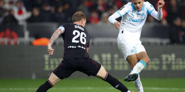 德甲卡位战深度解析：勒沃库森重回巅峰，多特蒙德状态为何持续下滑？